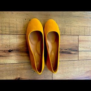 Antonio Melani faux leather flats